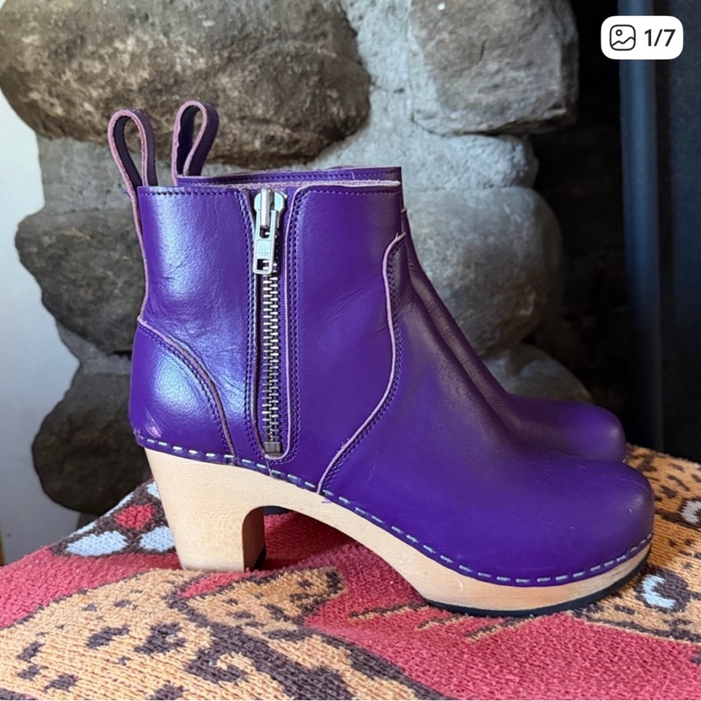 Swedish Hasbeens Vibrant Purple Leather Clogs